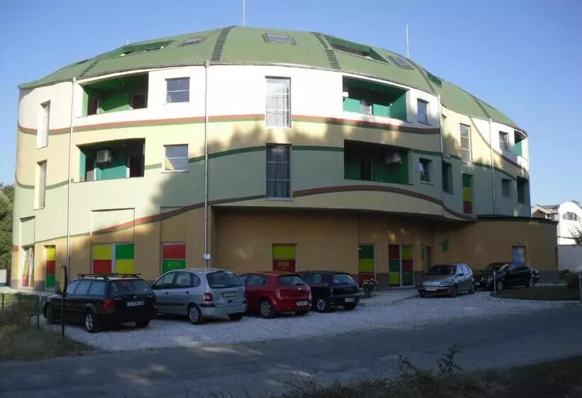 Hotel Detelina Complex