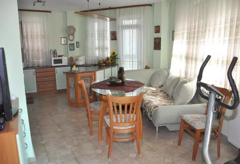 هتل Guest Rooms Sveti Nikola