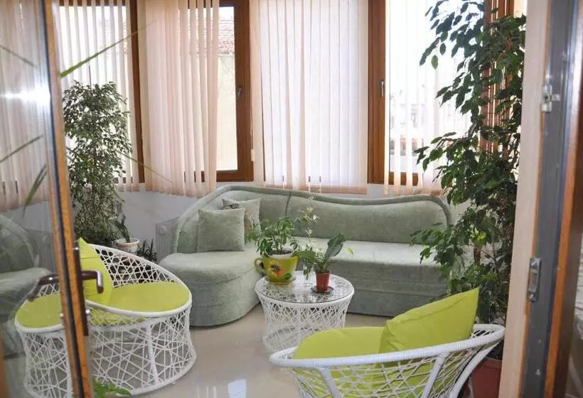 هتل Guest Rooms Sveti Nikola
