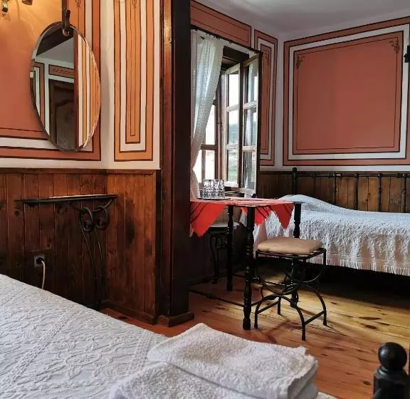 ホテル Hadji Neikovi Guest Houses