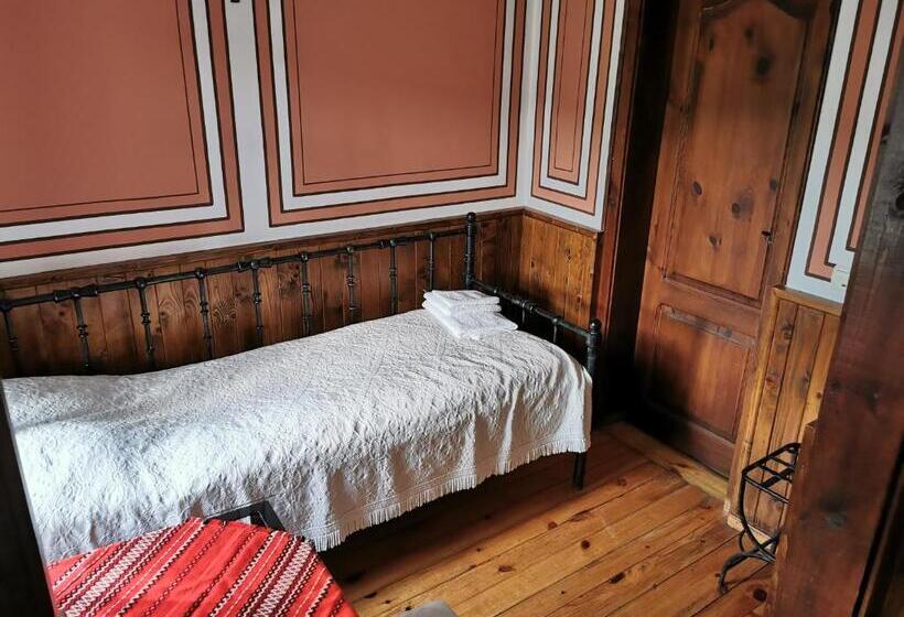 فندق Hadji Neikovi Guest Houses