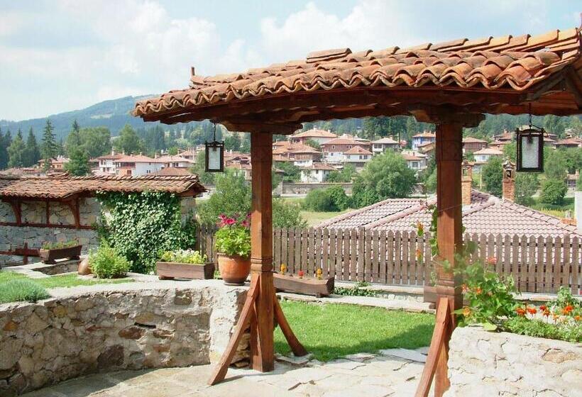 فندق Hadji Neikovi Guest Houses