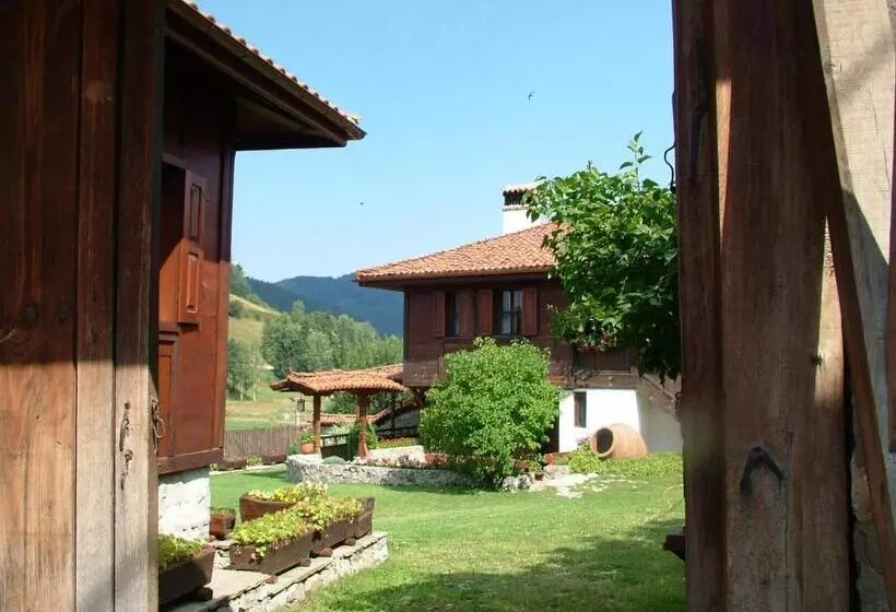 ホテル Hadji Neikovi Guest Houses