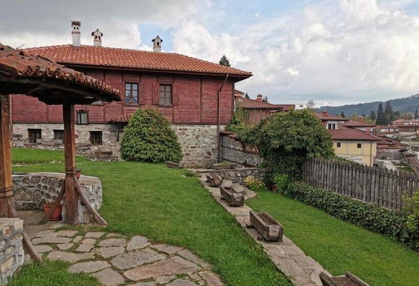 فندق Hadji Neikovi Guest Houses