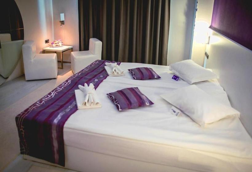 בית מלון כפרי Idol