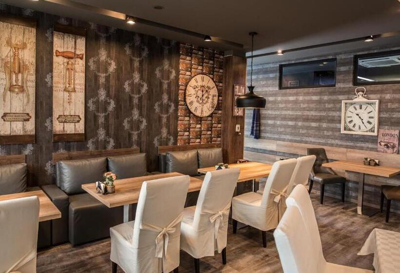 בית מלון כפרי Idol