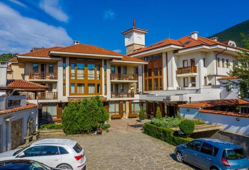 호텔 National Palace Wine & Spa