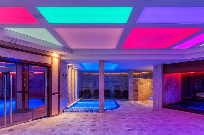 호텔 National Palace Wine & Spa