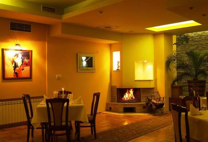 ホテル National Palace Wine & Spa