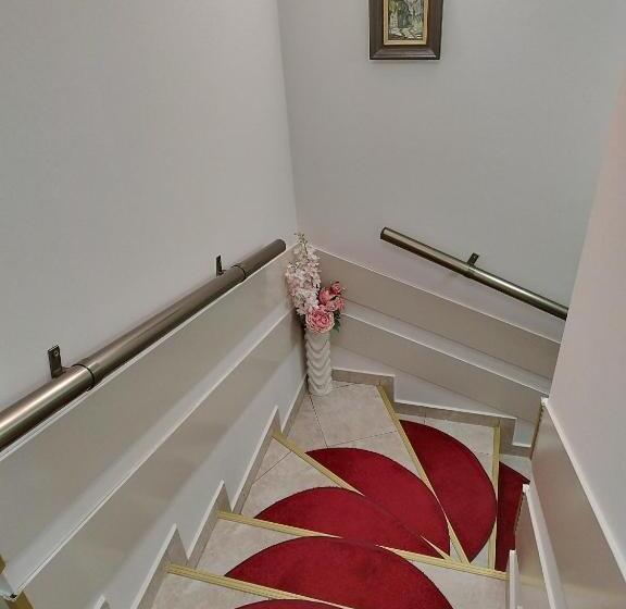 هتل Petkov Family