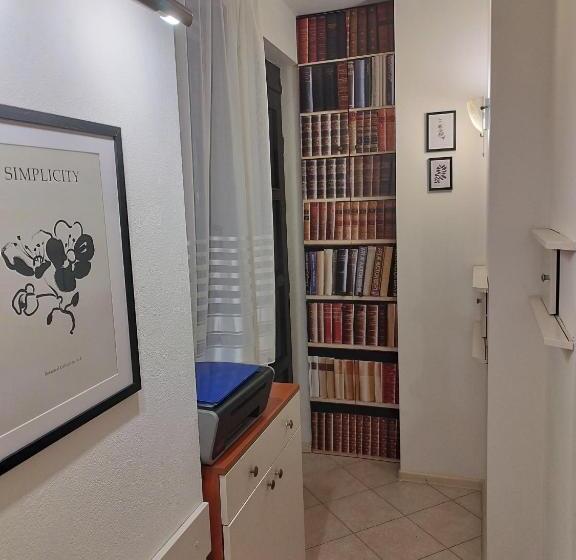 هتل Petkov Family