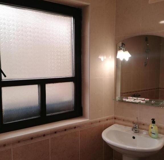 هتل Petkov Family