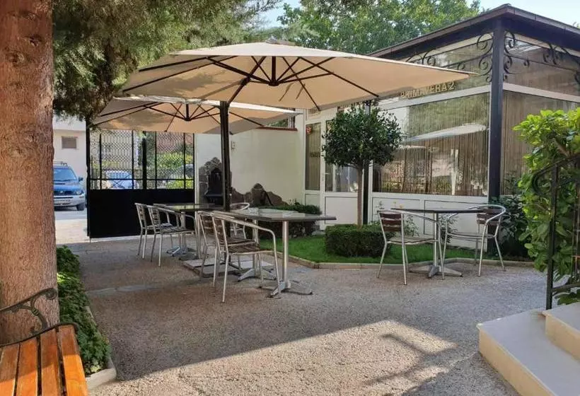 Hotel Primavera 2