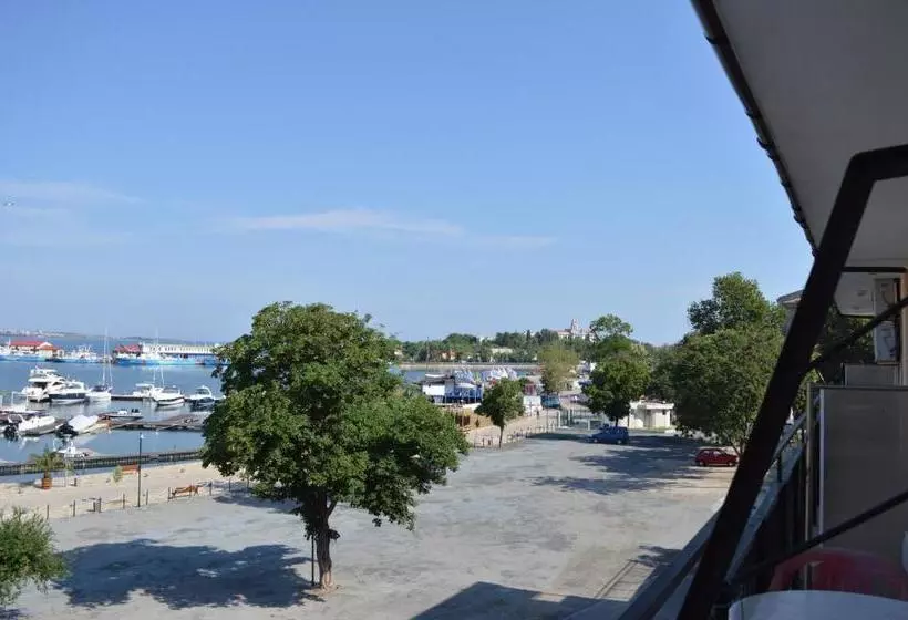 ホテル Sozopol