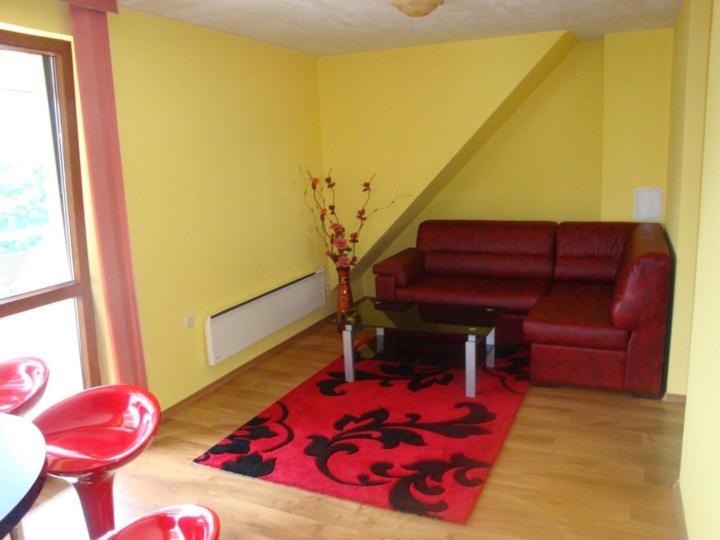 בית מלון כפרי Tzvetelina Palace