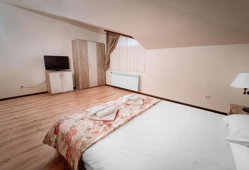 Отель Winpalace