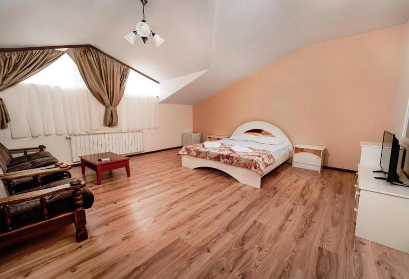 Отель Winpalace