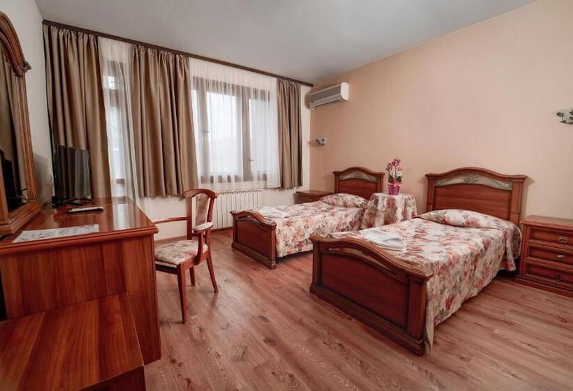 Отель Winpalace