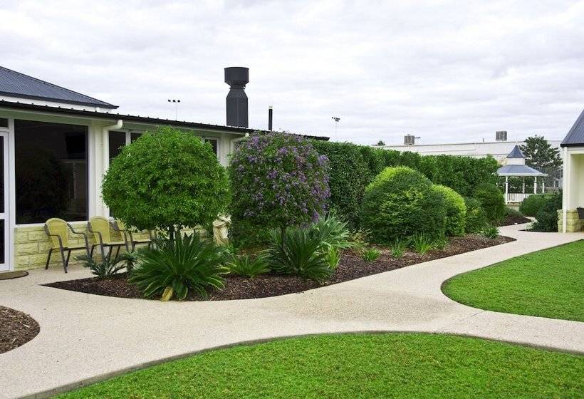 فندق على الطريق Roma Explorers Inn