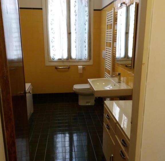 تختخواب و صبحانه Venice Dose Guesthouse