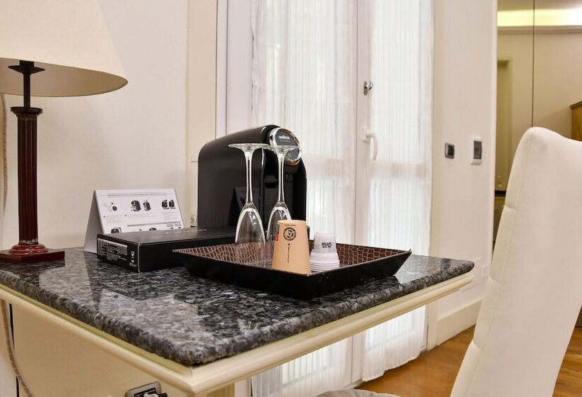 تختخواب و صبحانه Avanguardia Art Club