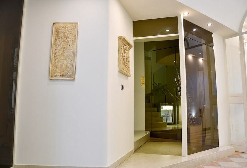 تختخواب و صبحانه Avanguardia Art Club