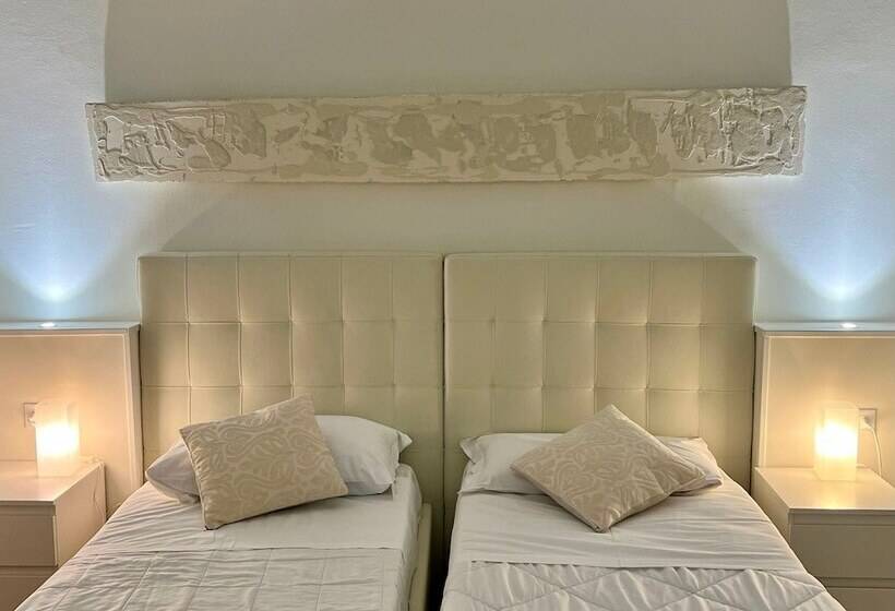 تختخواب و صبحانه Avanguardia Art Club