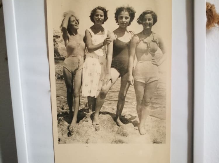 تختخواب و صبحانه Azzurretta Guest House