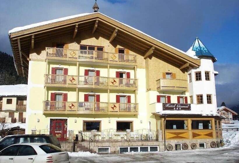 ベッドアンドブレックファースト Ciamol