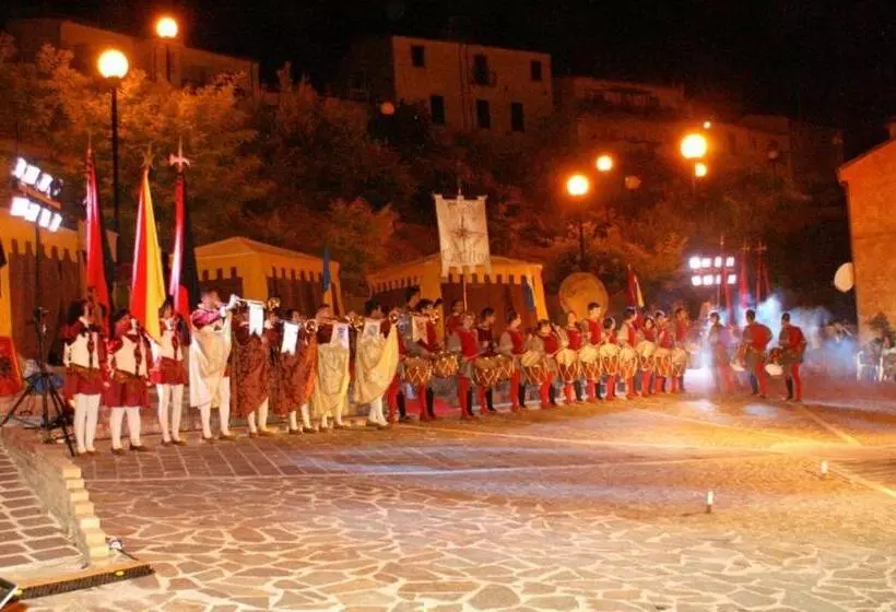 تختخواب و صبحانه La Casa Dei Fiori