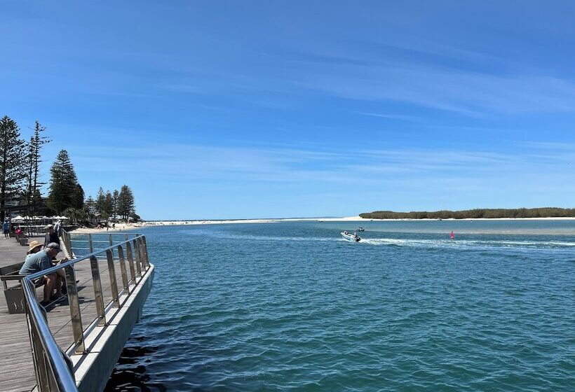 Moffat Beach Motel Caloundra