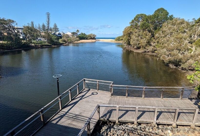 Moffat Beach Motel Caloundra