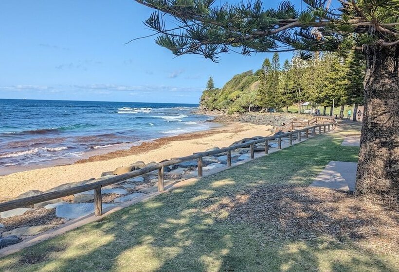 Moffat Beach Motel Caloundra