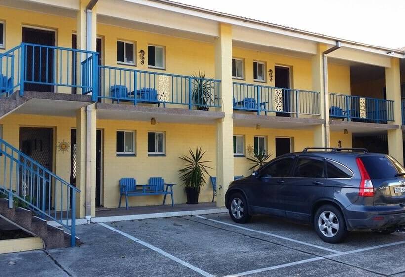 Harrington Village Motel