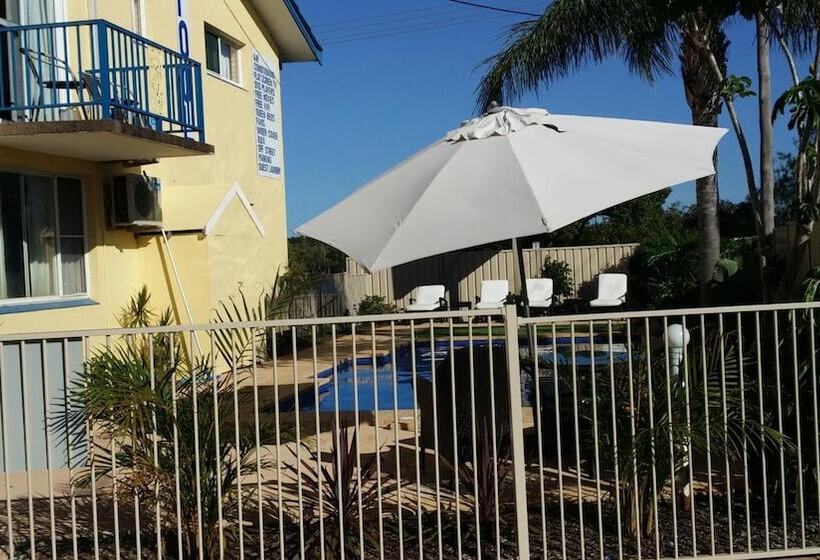 Harrington Village Motel