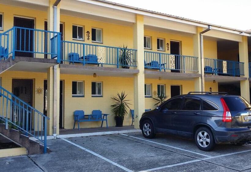 Harrington Village Motel