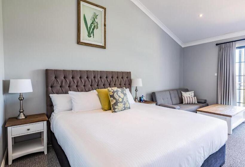 Отель Camden Valley Inn