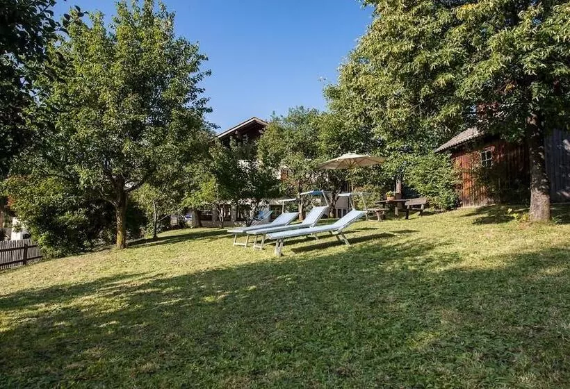 Hotelli Gasthof Zur Sonne