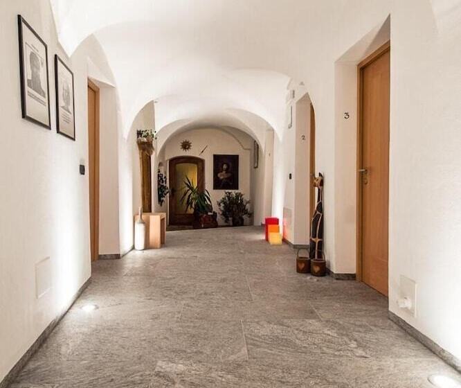 酒店 Gasthof Zur Sonne