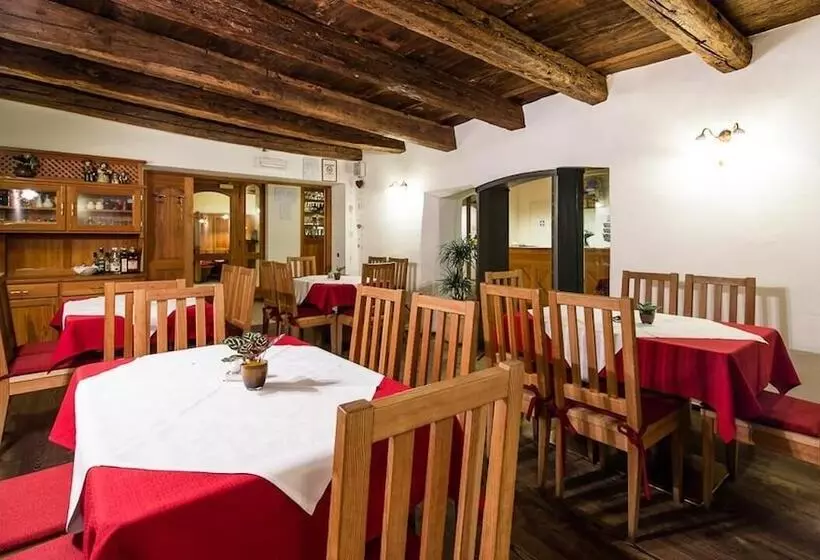 Hotelli Gasthof Zur Sonne