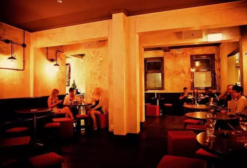 هتل The Burwood Inn