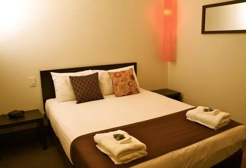 هتل The Burwood Inn