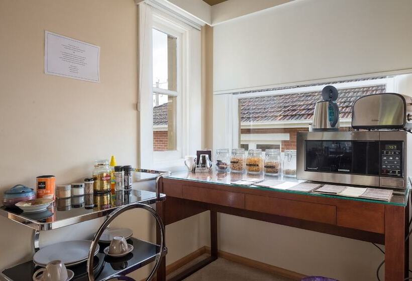 Jones On Wilson Boutique B&b