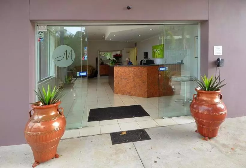 Mackellar Motel