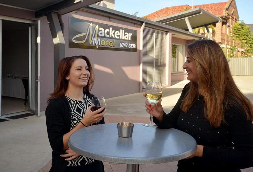 Mackellar Motel