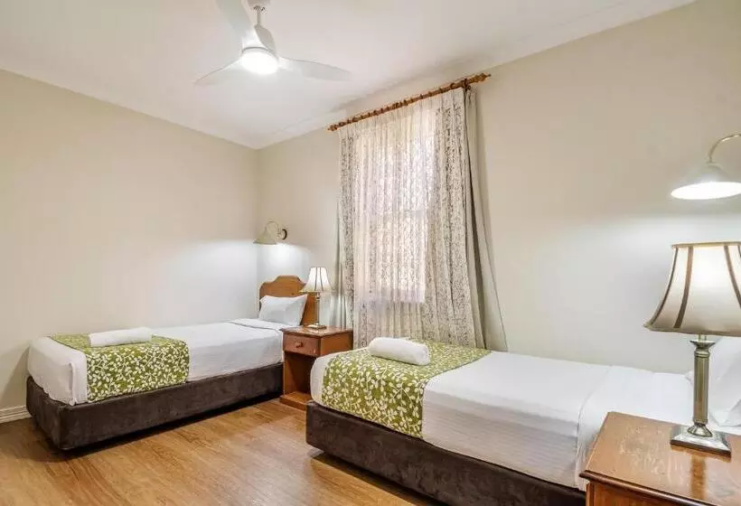 مُتل Ballina Heritage Inn
