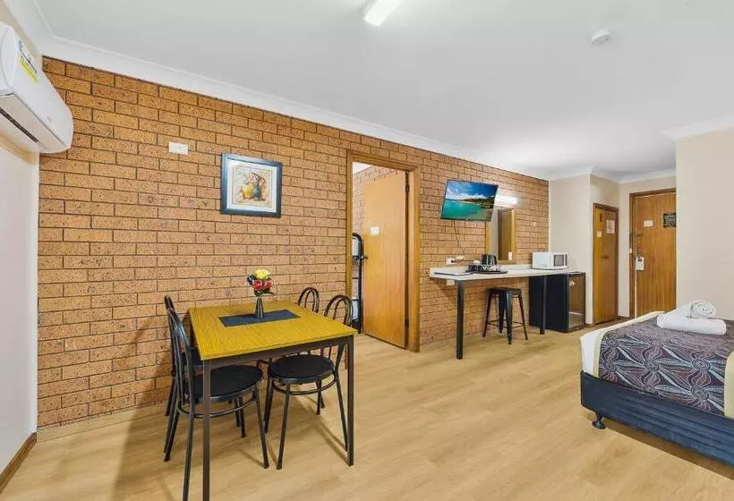 モーテル Castlereagh Motor Inn