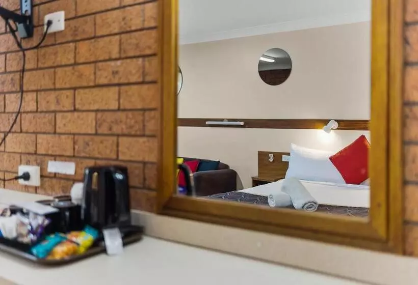 モーテル Castlereagh Motor Inn