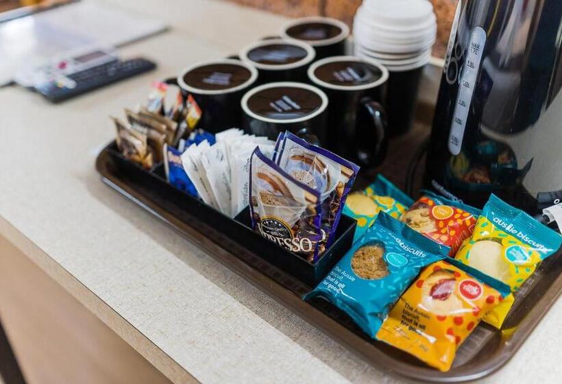 فندق على الطريق Castlereagh Motor Inn