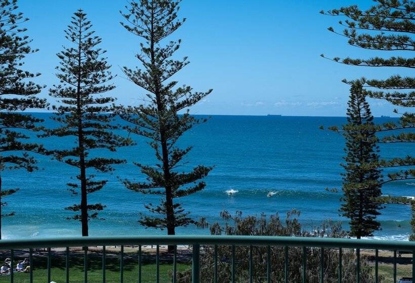 Norfolks On Moffat Beach